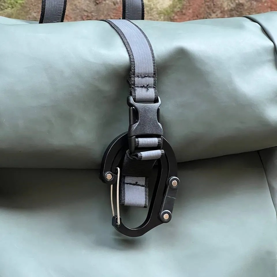 Camping Hybrid Gear Clip D-typ - Carabiner Locking D ulasan dan harga